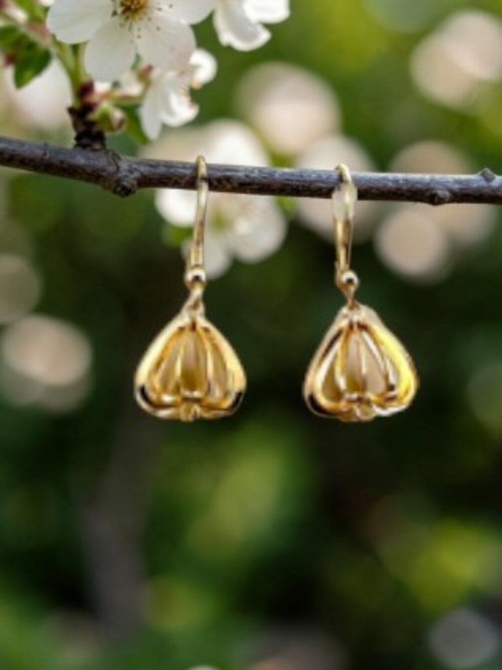 Vintage Gold Plated Cage Dangle Earrings Sculptural Lantern Lightweight